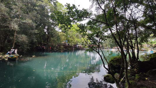 Telaga Biru: Keindahan Danau Sebening Kaca