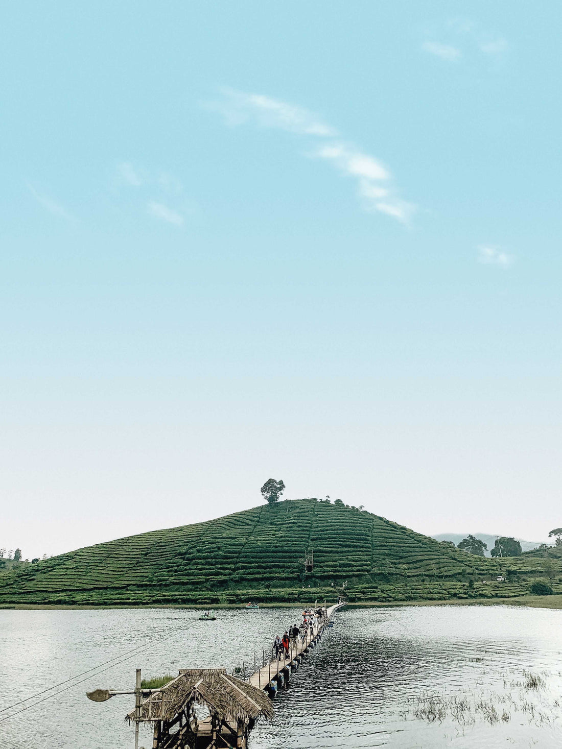 Situ Cihaniwung: Danau Dengan Sunrise Point Terbaik