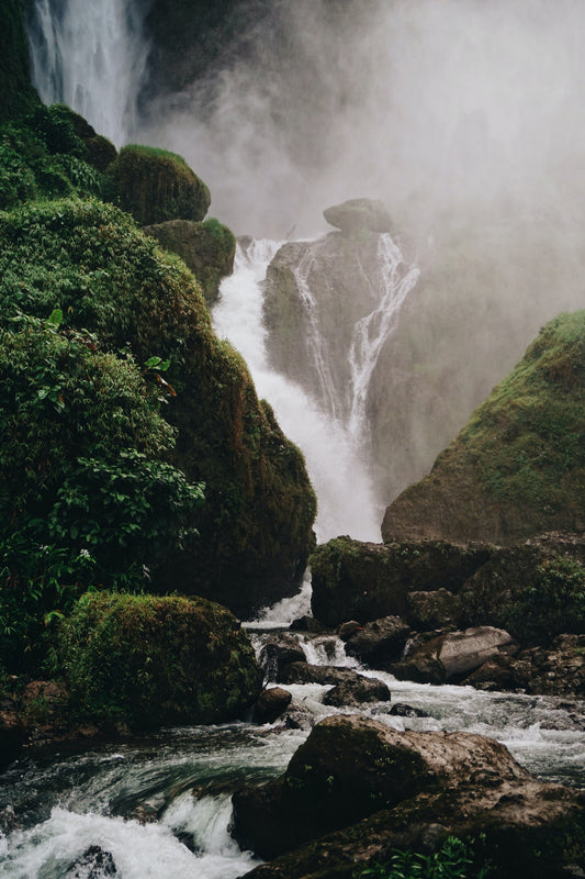 Curug Citambur: Keindahan Air Terjun Tiga Tingkat
