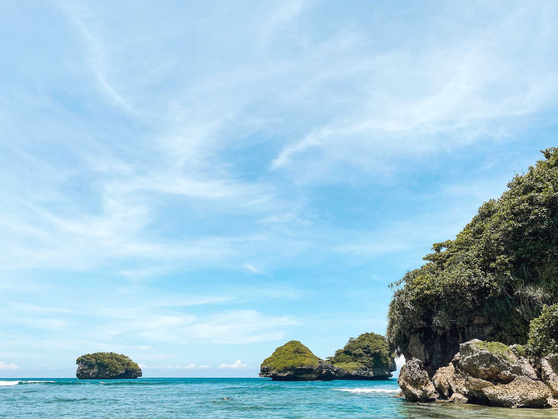 Pantai Goa Cina: Tempat Liburan Dengan Kisah Legendaris